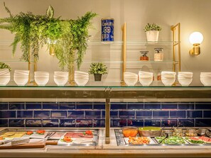 Daily buffet breakfast (EUR 25 per person) - Maek Hotel Antwerp Central - Handwritten Collection (Antwerp)