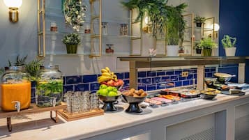 Tägliches Frühstücksbuffet gegen Gebühr