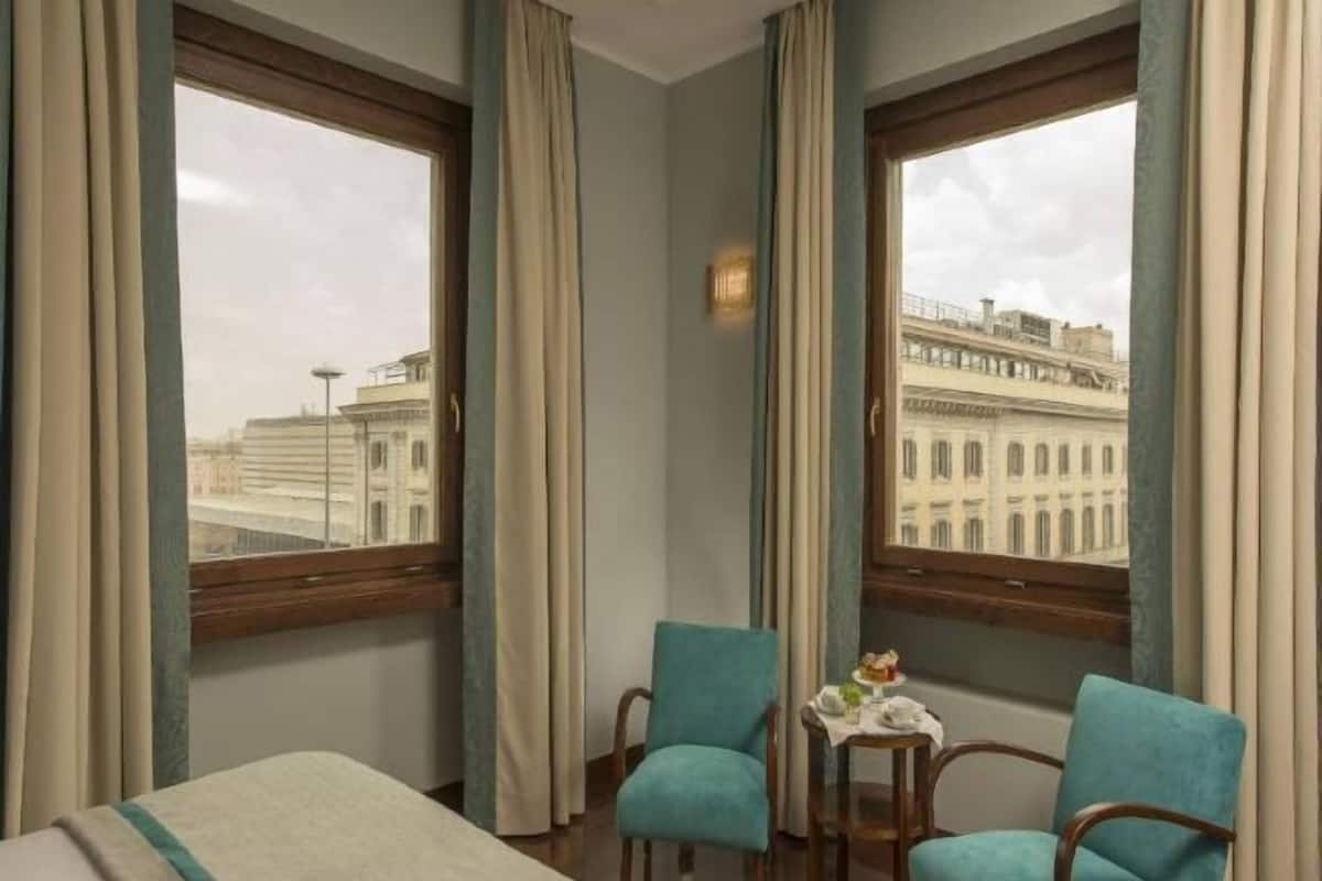 Minibar, coffres-forts dans les chambres, décoration personnalisée