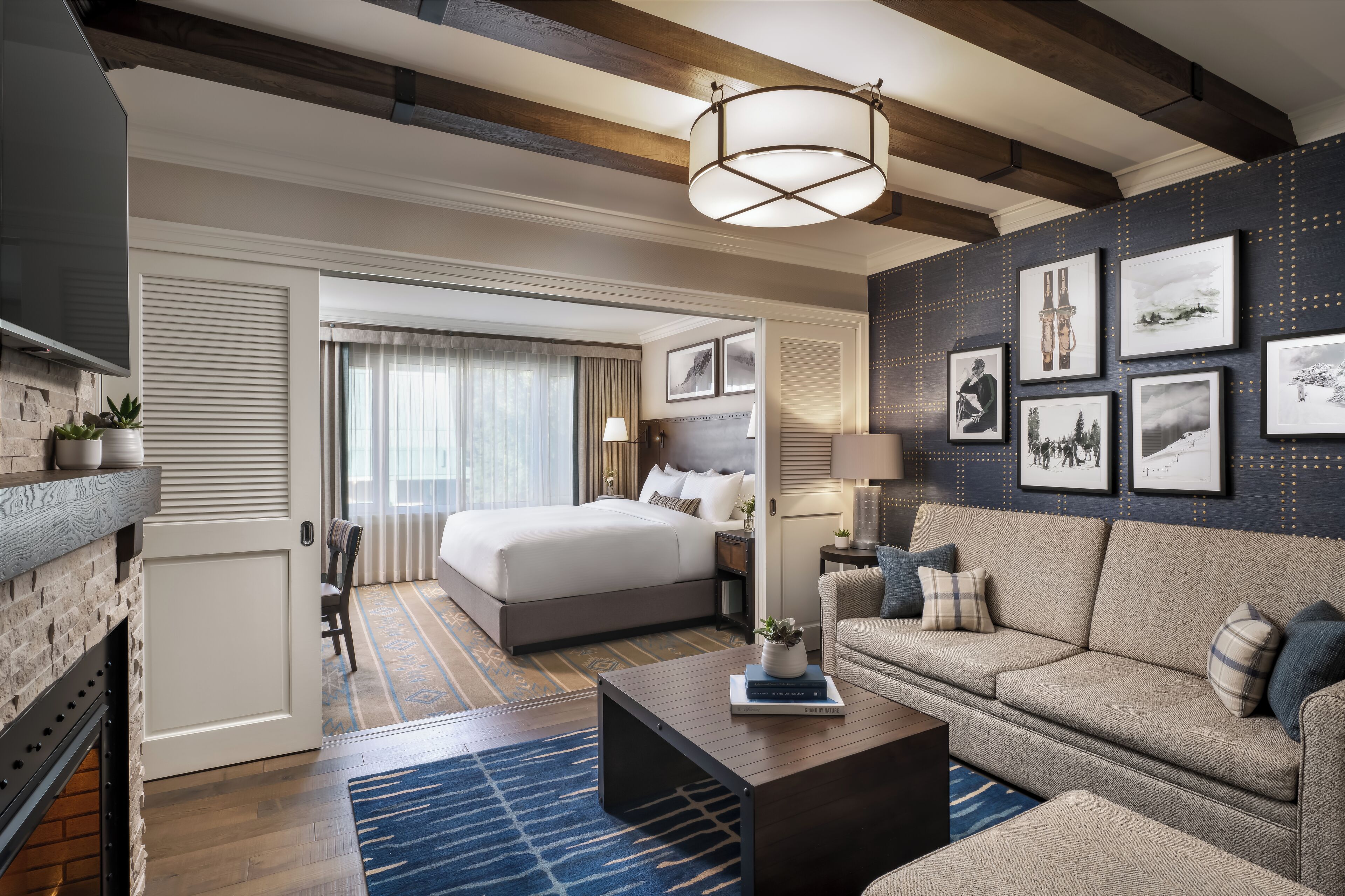 junior suite, 1 king bed with sofa bed, valley view | living area | tv, pay films