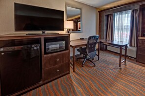 Studio, 1 King Bed, Non Smoking