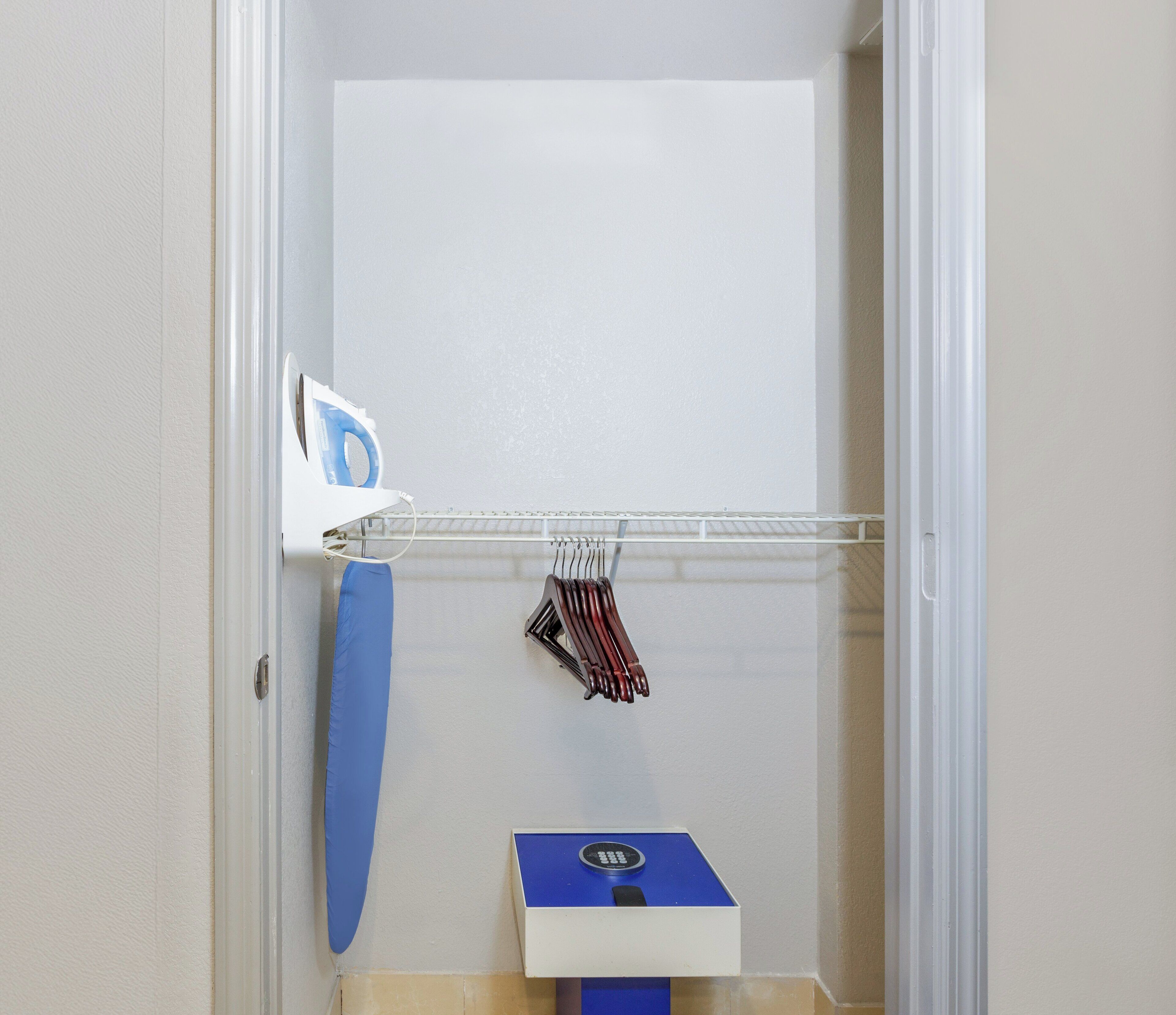 Habitación, 2 camas Queen size, tina para personas con discapacidad (Accessible Tub) | Servicios de la habitación