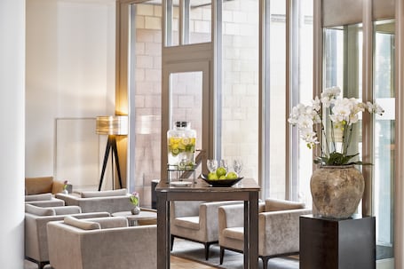 Sala de estar en el lobby