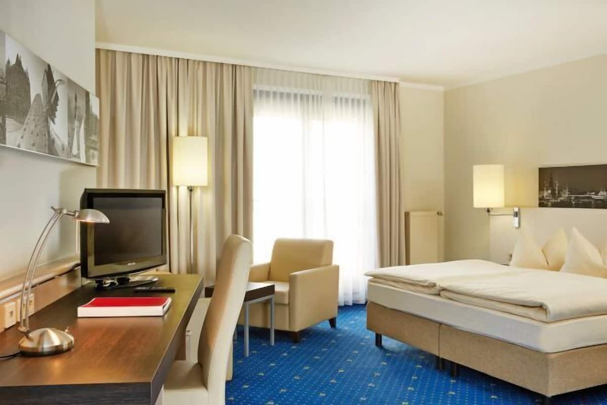 Desk, iron/ironing board, free WiFi, bed sheets