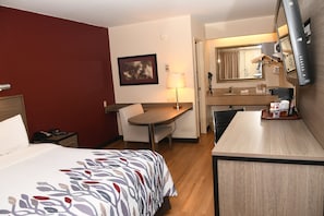 Superior Room, 1 King Bed (Smoke Free) | Desk, laptop workspace, blackout drapes, free cribs/infant beds