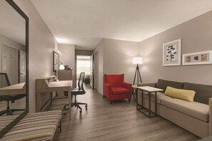 Desk, iron/ironing board, free WiFi, bed sheets - Country Inn & Suites by Radisson, London, KY (London)