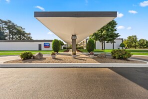 Exterior - Americas Best Value Inn Wilson (Wilson)