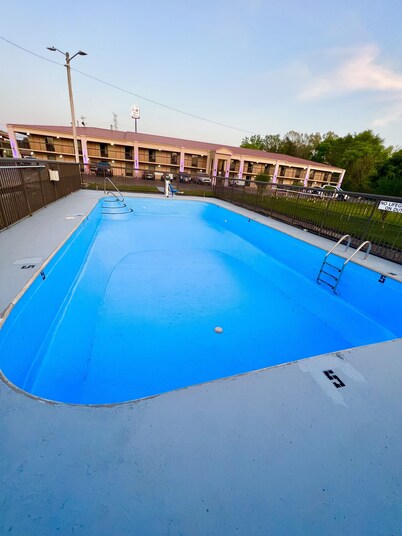 Days Inn by Wyndham Athens