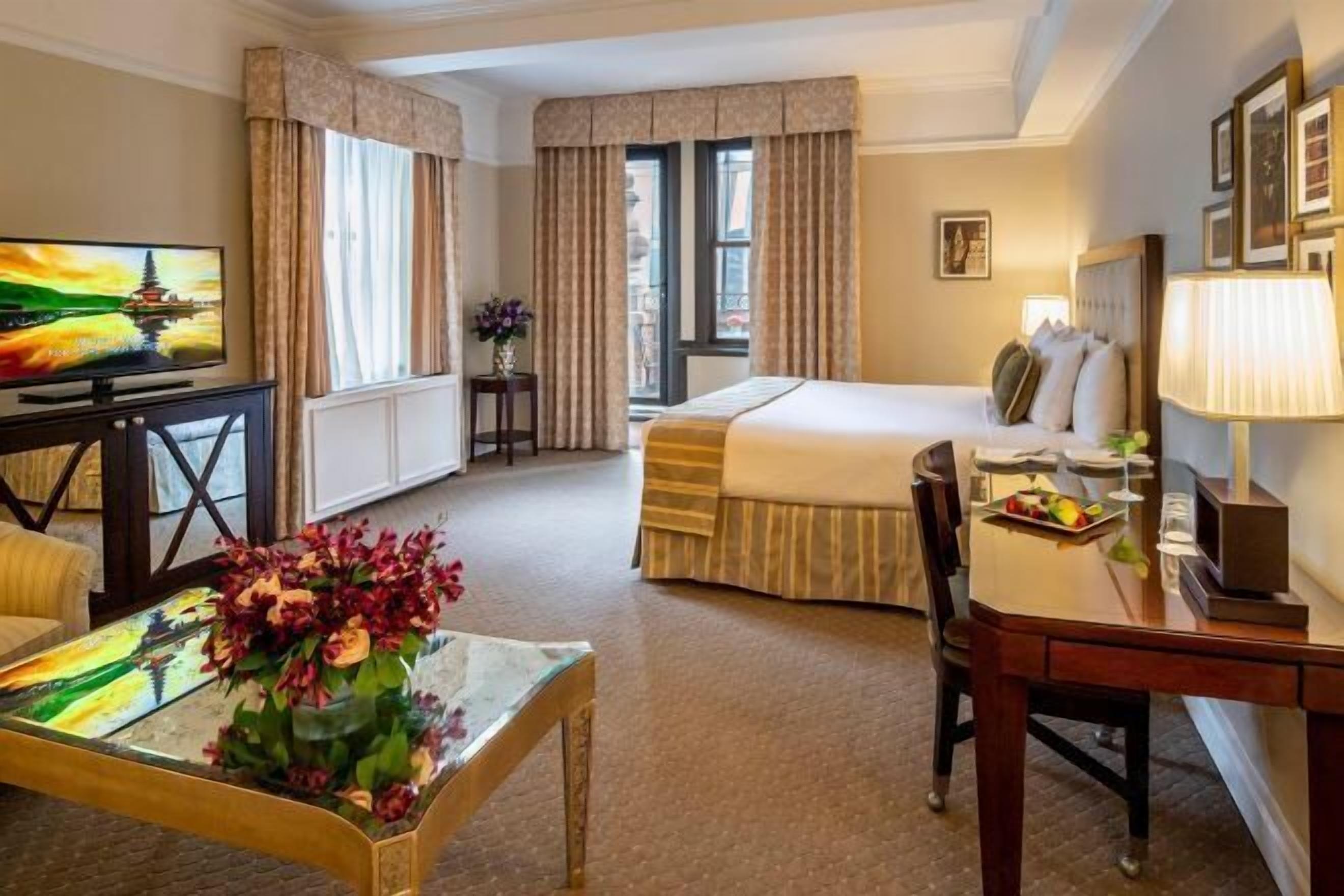 Premium bedding, down comforters, in-room safe, desk