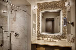 Bathroom shower - St. Louis Union Station Hotel, Curio Collection by Hilton (St. Louis)