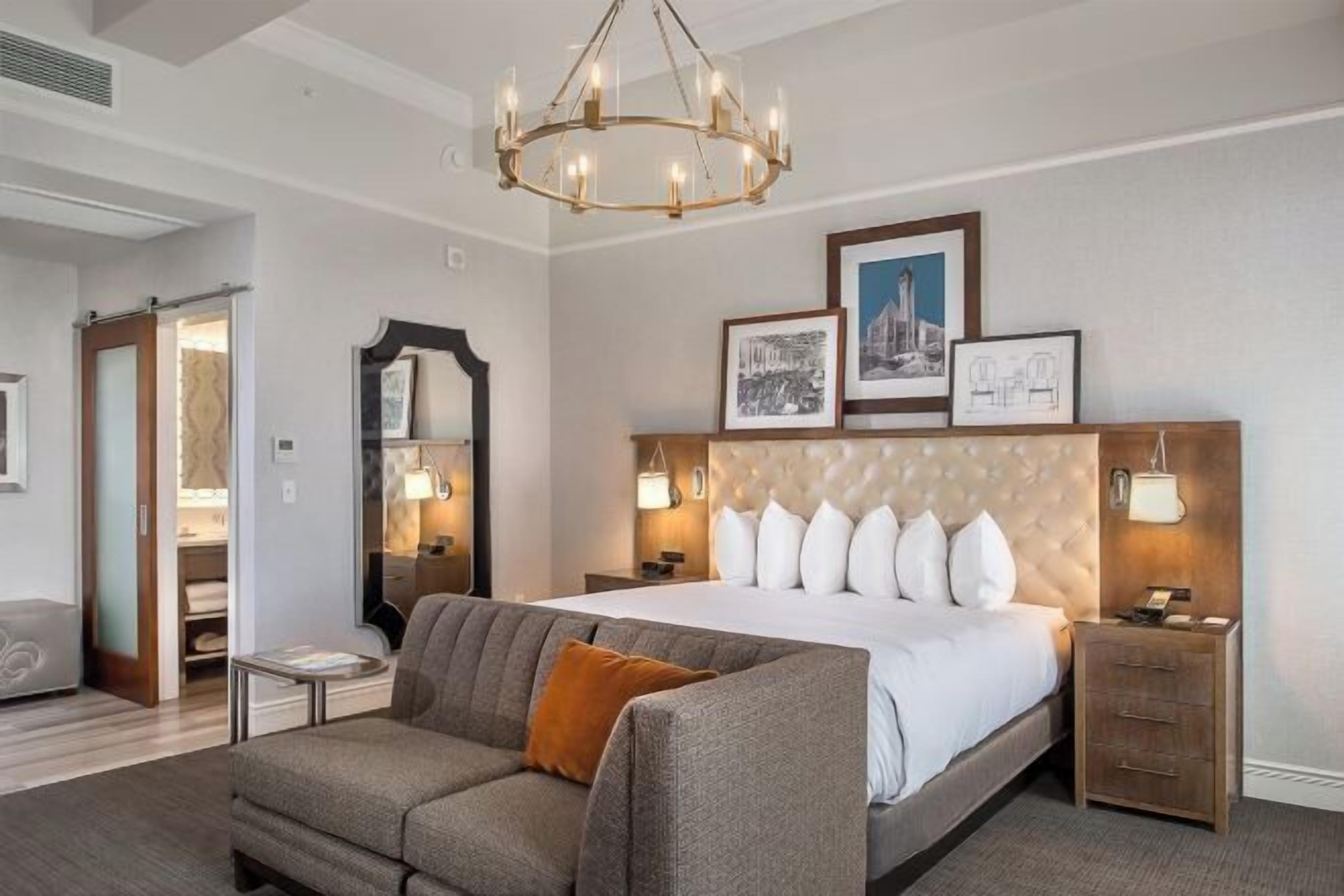 Premium bedding, in-room safe, laptop workspace, blackout drapes