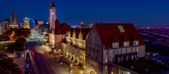 St. Louis Union Station Hotel, Curio Collection by Hilton