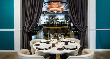 Plaza Hotel Lucchesi