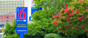 Motel 6 Memphis, TN - Downtown