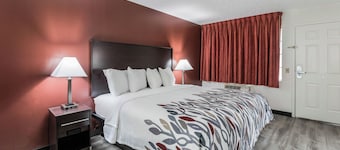 Red Roof Inn Cadiz