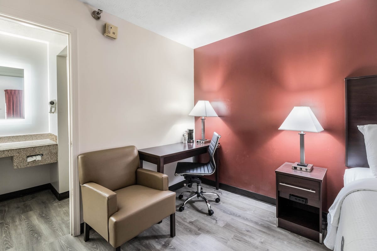 Desk, blackout drapes, free cribs/infant beds, free WiFi