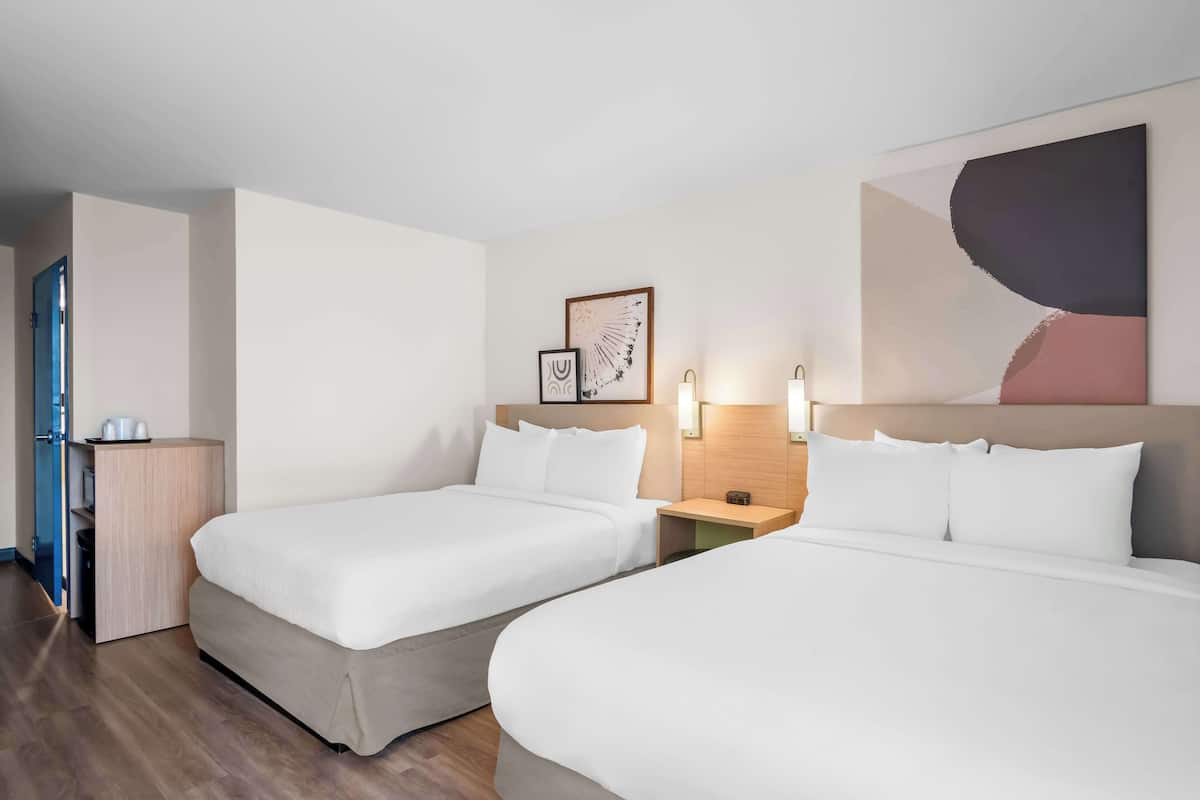 In-room safe, desk, soundproofing, iron/ironing board