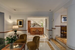 Lobby - Hotel Borromeo (Rome)