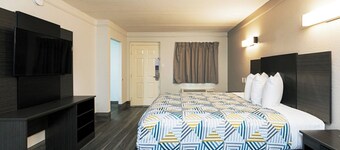 Motel 6 Baytown, TX - Garth Rd