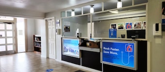 Motel 6 Baytown, TX - Garth Rd