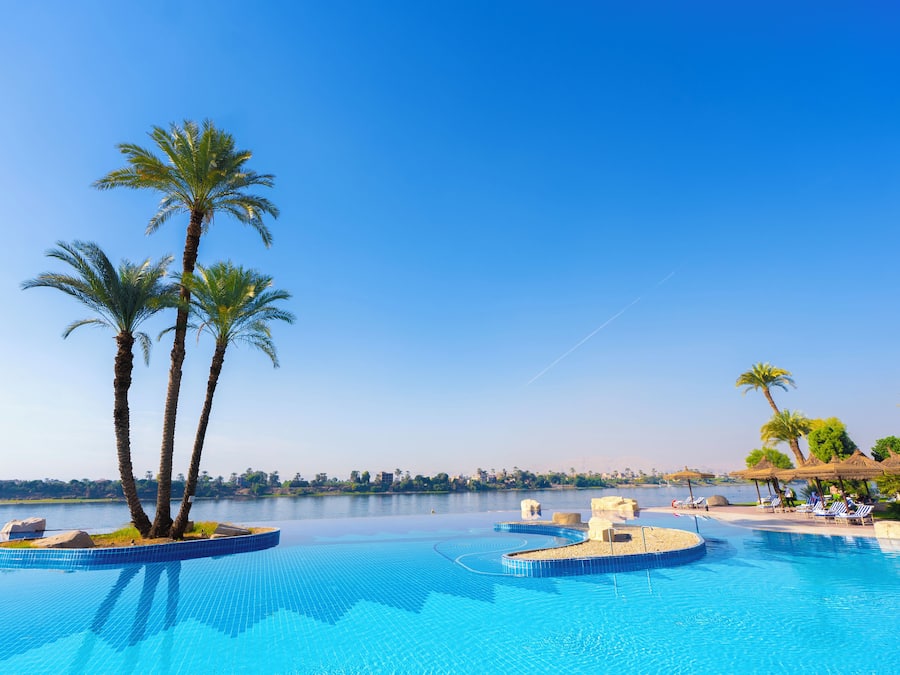 3 outdoor pools, pool umbrellas, sun loungers