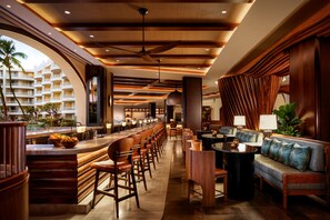 2 bars/lounges, swim-up bar, poolside bar
