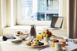 Literie de qualité supérieure, coffres-forts dans les chambres, bureau