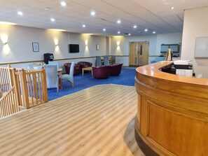 Lounge - Superior Hotel (Dudley)