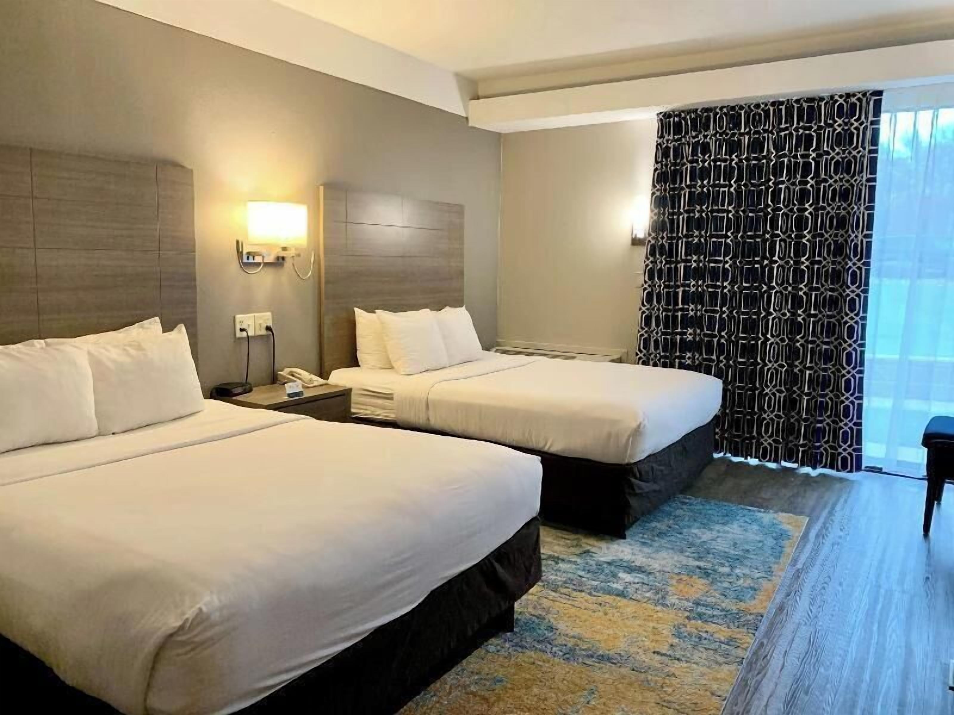1 bedroom, in-room safe, laptop workspace, blackout drapes