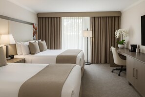 필로우탑 침대, 객실 내 금고, 책상, 노트북 작업 공간