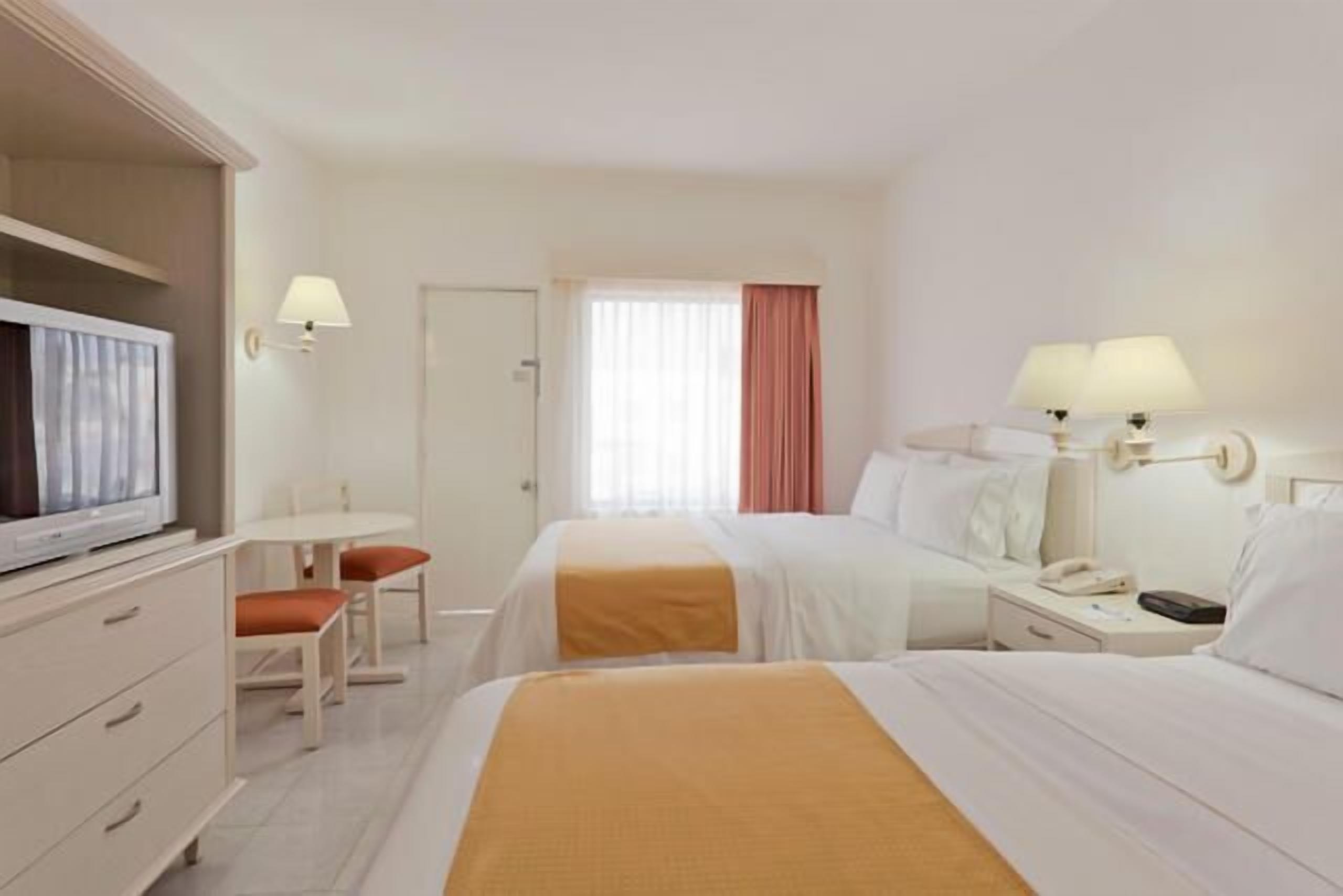 Chambre, 2 lits doubles, non-fumeur | Lits d’appoint, accès au Wi-Fi (inclus)