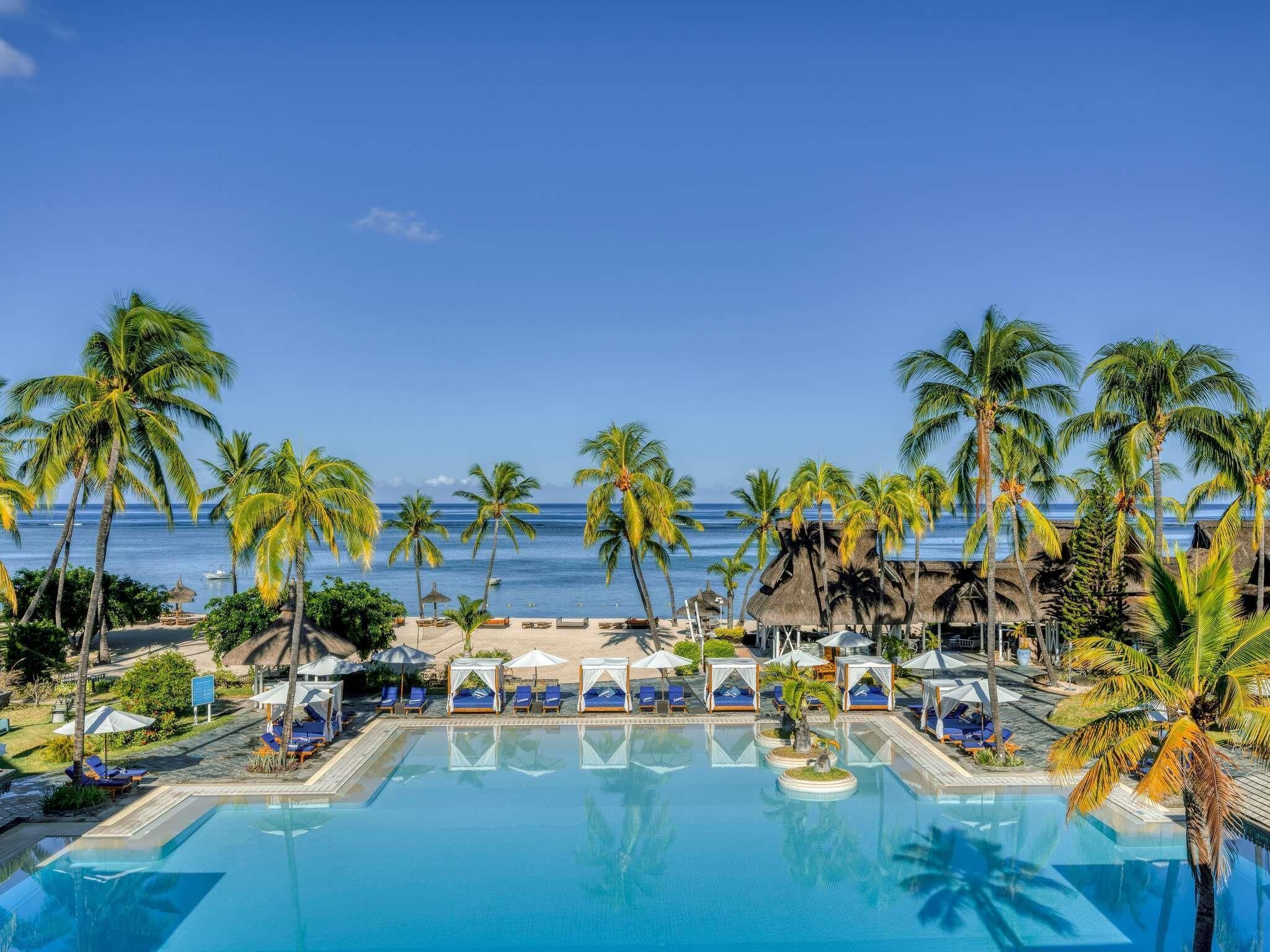 Outdoor pool, pool umbrellas, pool loungers