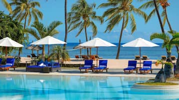 Outdoor pool, pool umbrellas, pool loungers