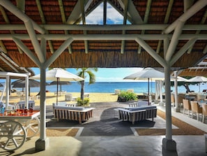Bar (on property) - Sofitel Mauritius L'Imperial Resort & Spa (Flic-en-Flac)