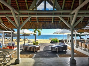 Bar (on property) - Sofitel Mauritius L'Imperial Resort & Spa (Flic-en-Flac)