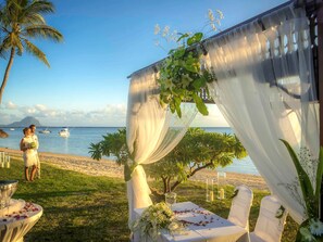 5 restaurants; breakfast, lunch, and dinner served - Sofitel Mauritius L'Imperial Resort & Spa (Flic-en-Flac)
