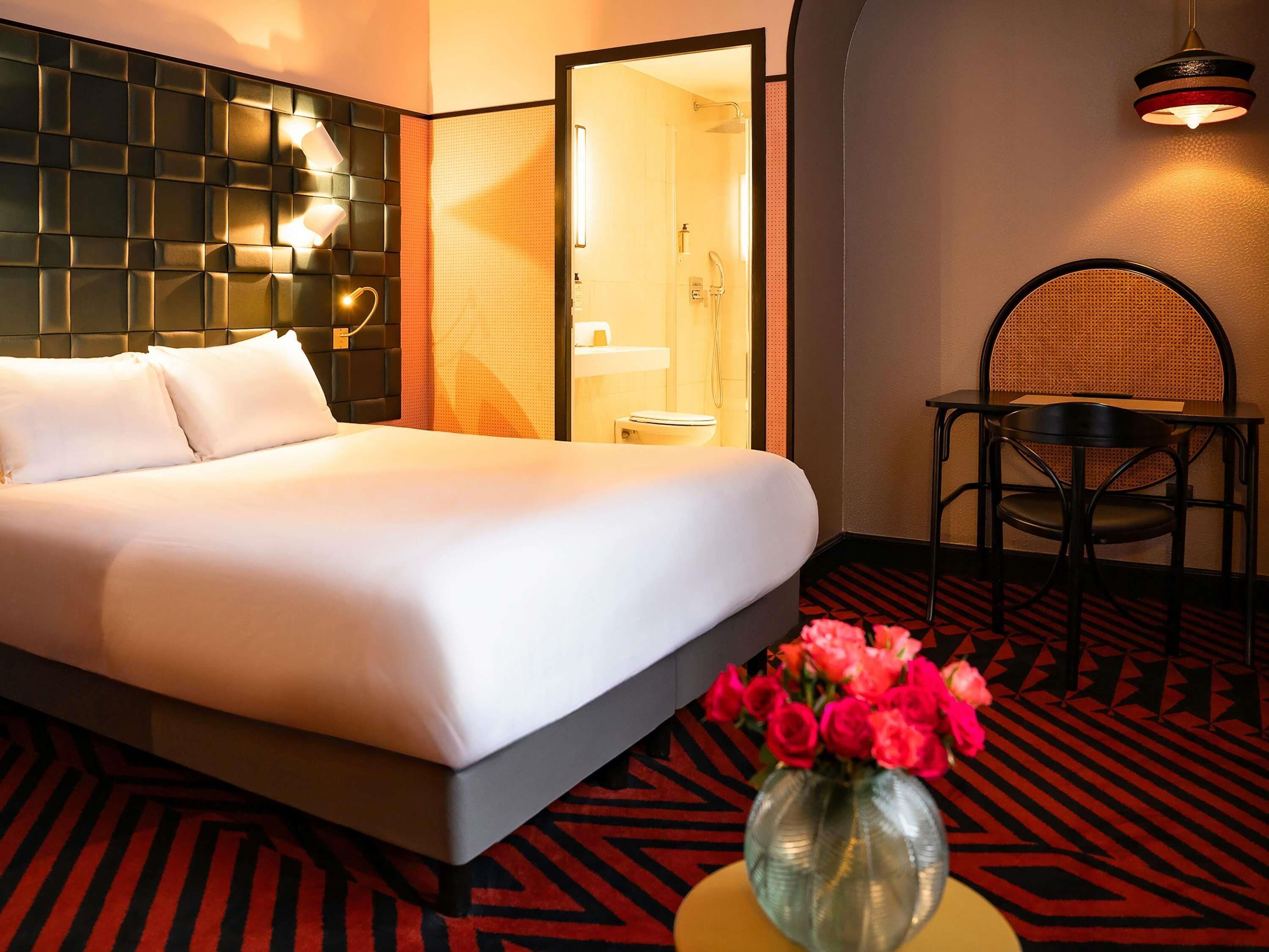 Premium bedding, in-room safe, desk, blackout curtains