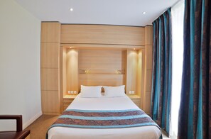 Premium bedding, in-room safe, desk, blackout curtains