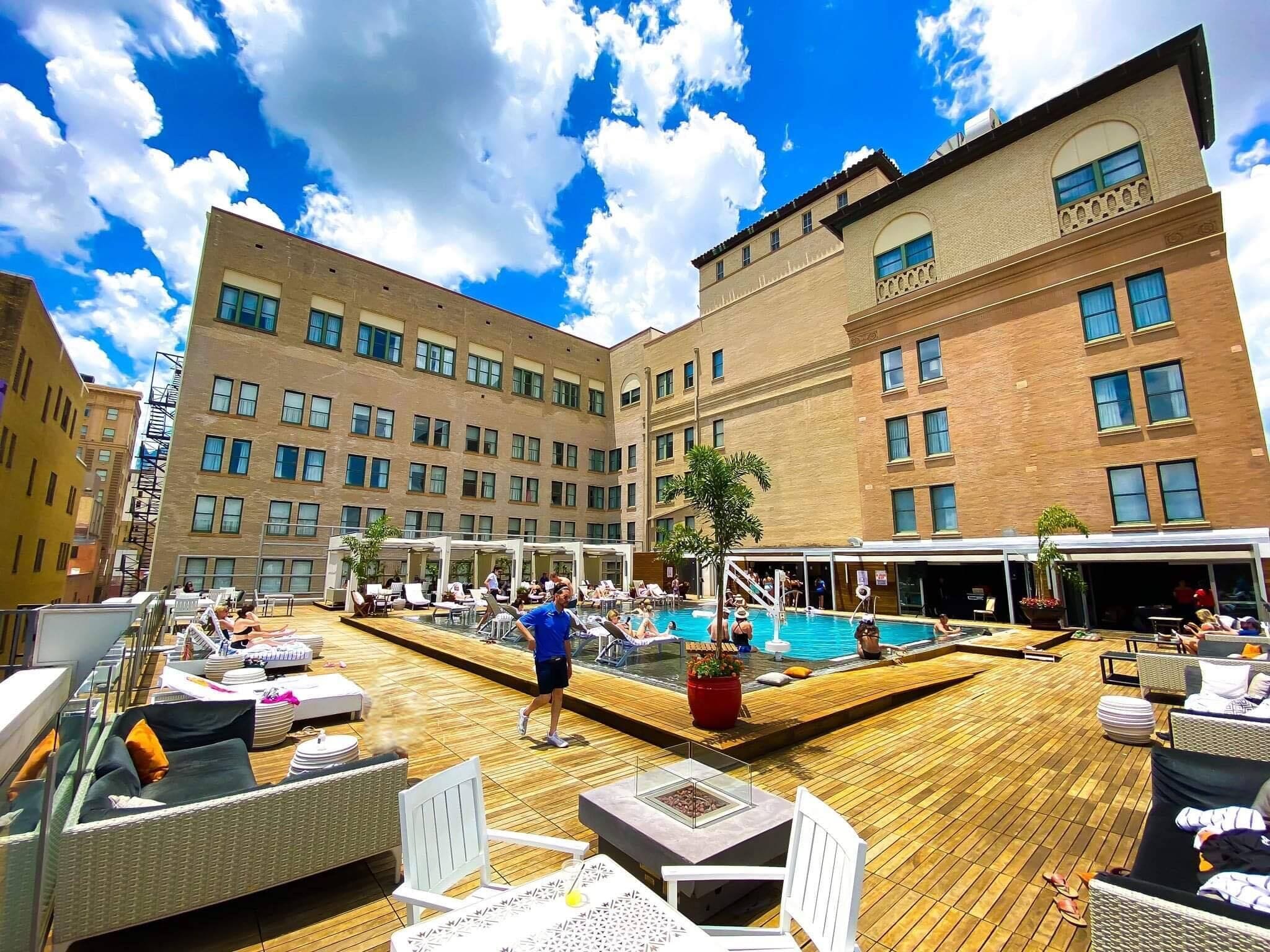 Photo - The St. Anthony, a Luxury Collection Hotel, San Antonio