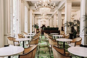 2 restaurants; breakfast, lunch, dinner and brunch served  - The St. Anthony, A Luxury Collection Hotel, San Antonio (San Antonio)