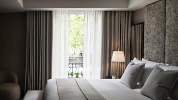 Suíte luxo | Roupas de cama premium, camas com colchões pillow-top, frigobar