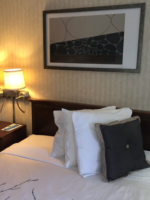 Standard Room, 2 Double Beds | 1 bedroom, blackout curtains, free WiFi, bed sheets