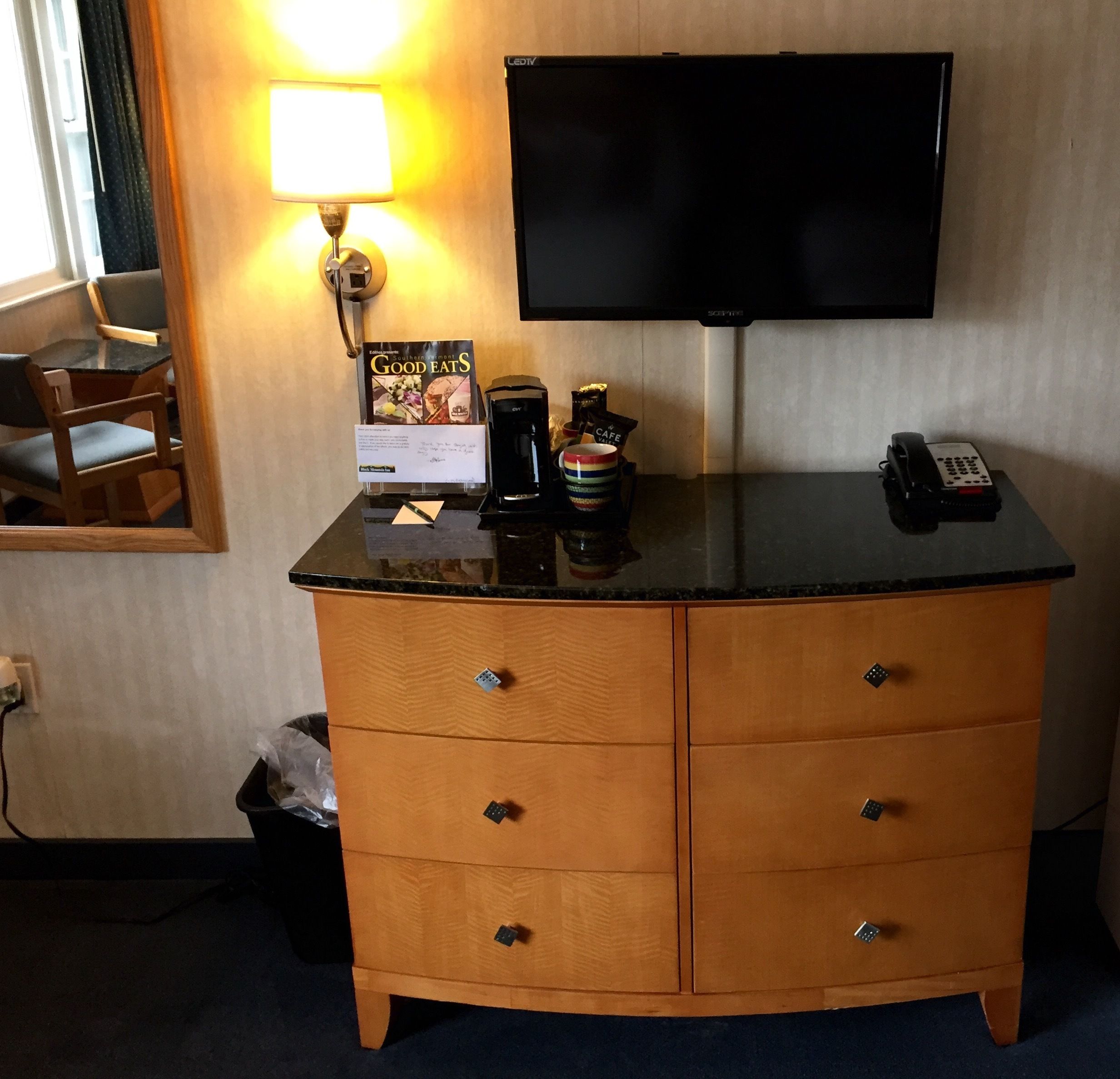 Chambre Standard, 2 lits doubles | Rideaux occultants, Wi-Fi gratuit, draps fournis