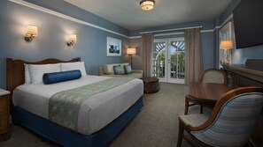 Studio | In-room safe, desk, blackout drapes, iron/ironing board