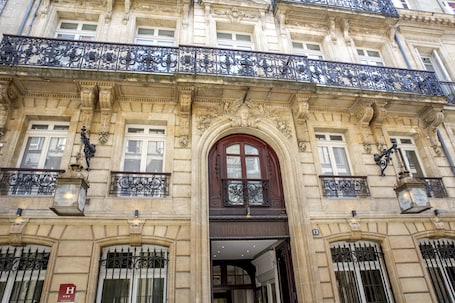 Fachada de la propiedad
