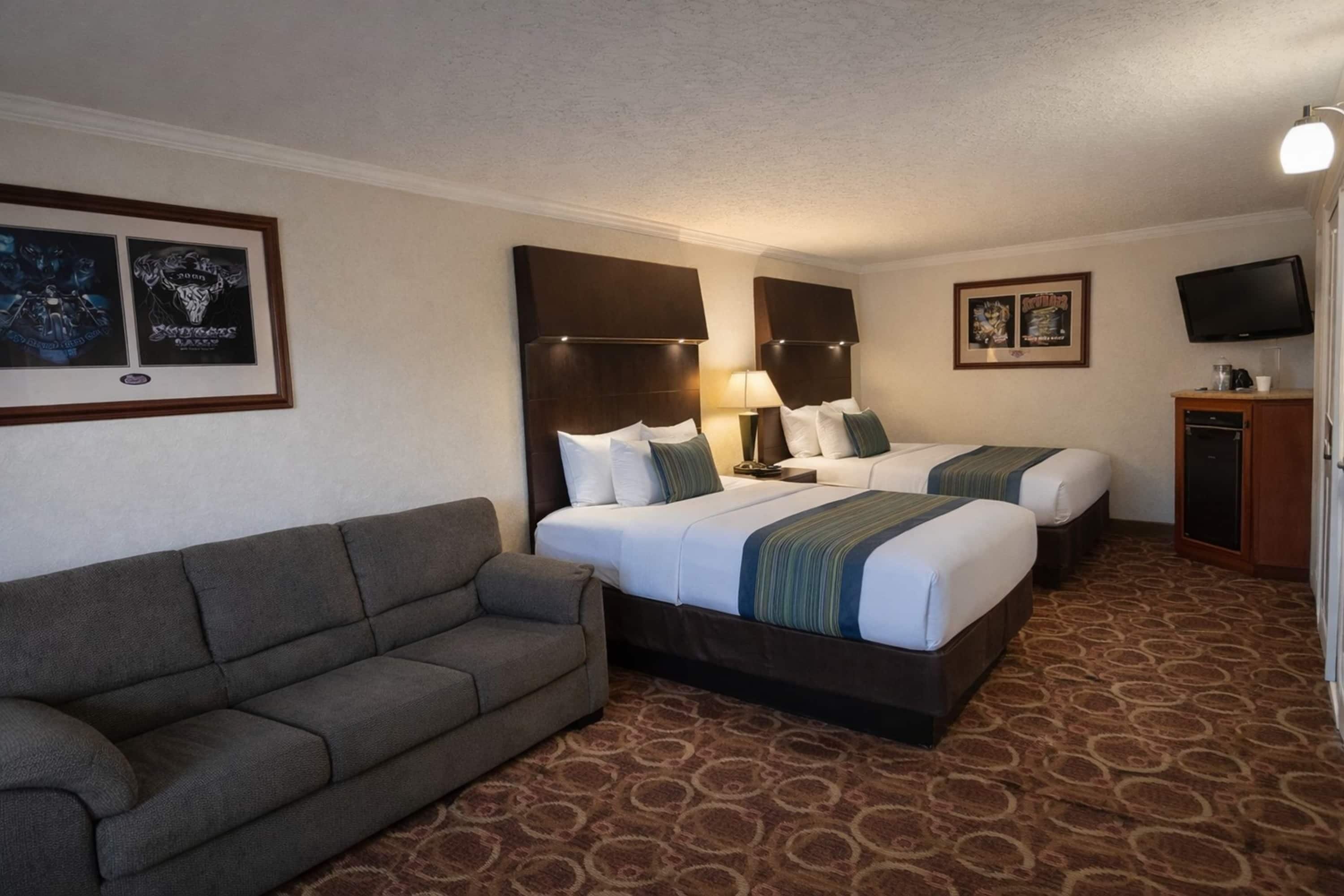 Suite, 2 Queen Beds, Non Smoking | In-room safe, desk, iron/ironing board, WiFi (free)