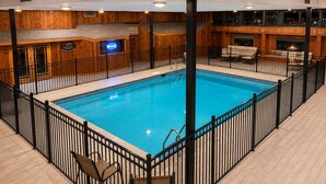 Indoor pool - Sturgis Lodge & Suites, Travelodge by Wyndham (Sturgis)