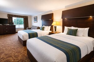 Suite, 2 Queen Beds, Non Smoking