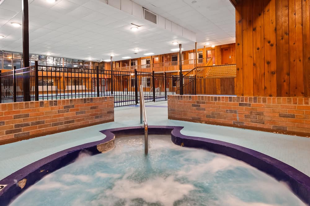 Sturgis Lodge & Suites, Travelodge by Wyndham