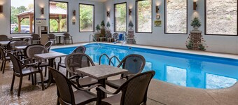 Quality Inn & Suites Zanesville City Center